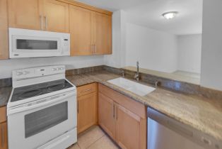 Condominium, 7405 Charmant dr, San Diego, CA 92122 - 9