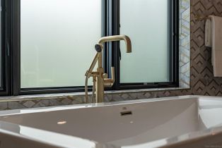 Single Family Residence, 6389 Castejon, La Jolla, CA 92037 - 68