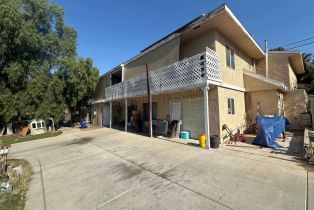 Residential Income, 223 S Stagecoach Lane, Fallbrook, CA  Fallbrook, CA 92028