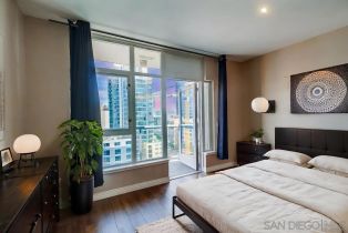 , 427 9th, San Diego, CA 92101 - 9