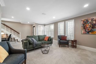 , 719 F ave, Coronado, CA 92118 - 7