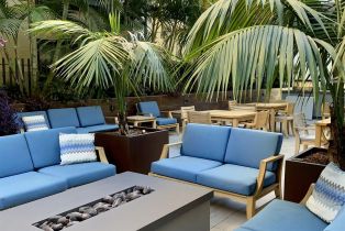 , 889 Date st, San Diego, CA 92101 - 10