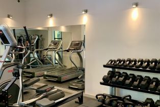 , 889 Date st, San Diego, CA 92101 - 8