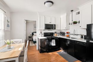 , 319 Nautilus st, La Jolla, CA 92037 - 3