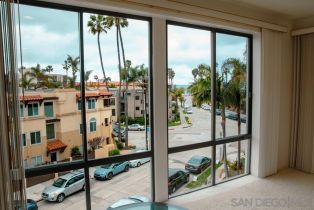 Condominium, 8110 El Paseo Grande, La Jolla, CA 92037 - 2