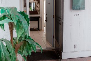 Condominium, 8110 El Paseo Grande, La Jolla, CA 92037 - 3