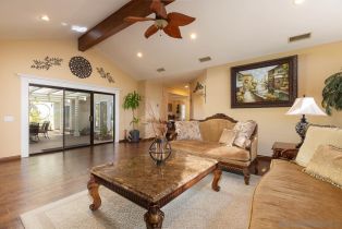 Single Family Residence, 13012 Solera way, Poway, CA 92064 - 12