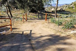 , 2562 Donnil ln, Fallbrook, CA 92028 - 3