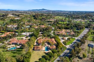 Single Family Residence, 18050 Rancho La Cima Corte, Rancho Santa Fe, CA 92067 - 5