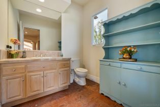 Single Family Residence, 18050 Rancho La Cima Corte, Rancho Santa Fe, CA 92067 - 52