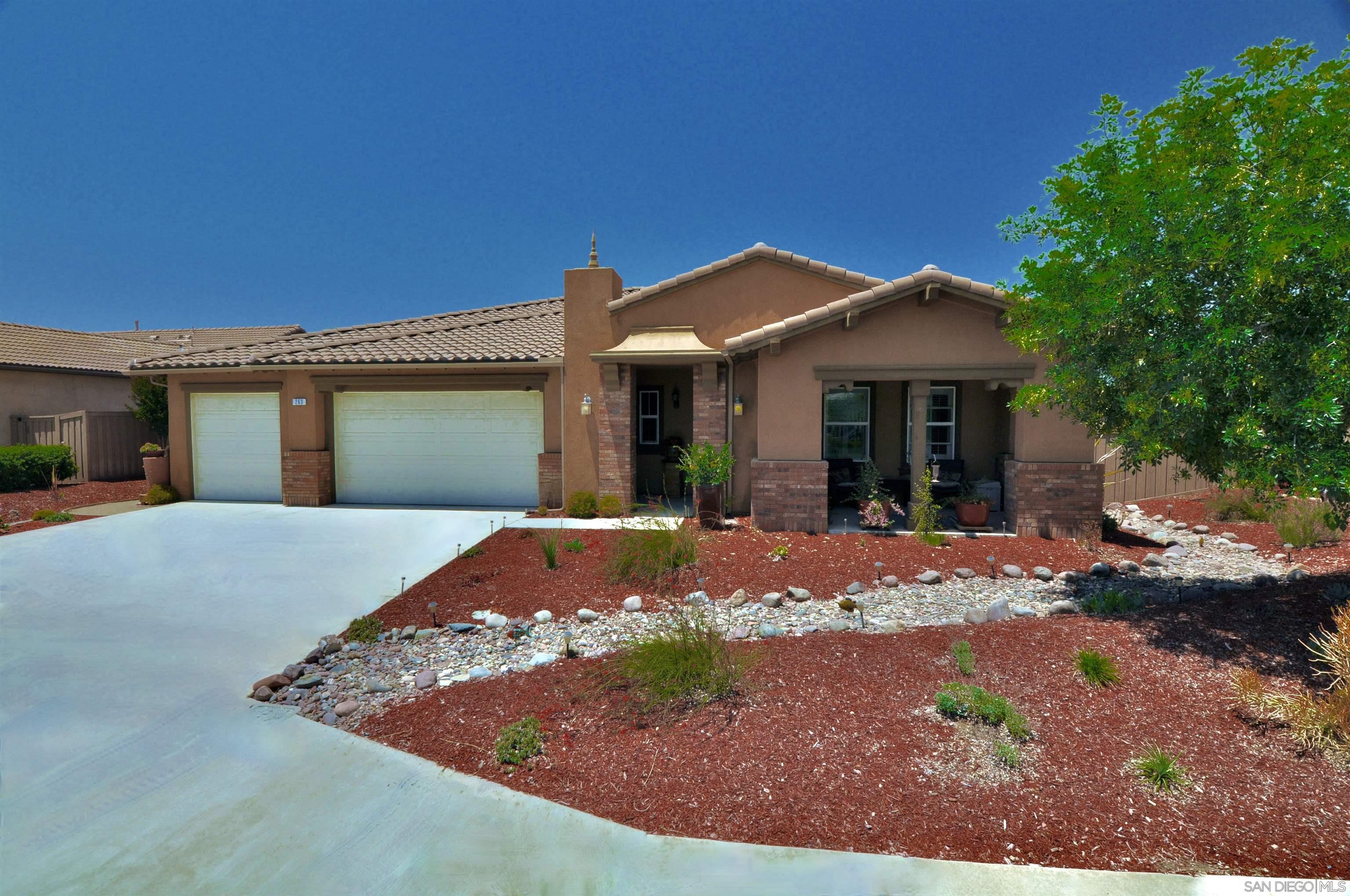 Single Family Residence, 263 Tom McGuinness Jr cir, Fallbrook, CA 92028 - 1