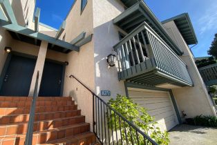 , 8271 Caminito Modena, La Jolla, CA 92037 - 2