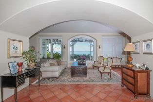 , 7390 Mar, La Jolla, CA 92037 - 8