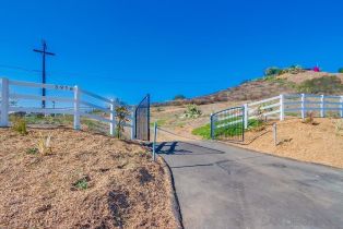 , 3916 Citrus dr, Fallbrook, CA 92028 - 3