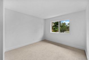 Single Family Residence, 7645 Calle Madero, Carlsbad, CA 92009 - 27