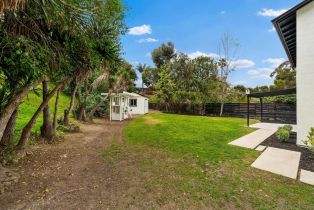 Single Family Residence, 7645 Calle Madero, Carlsbad, CA 92009 - 31