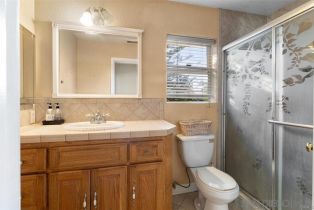 , 6716 Carobwood way, Riverside, CA 92506 - 18