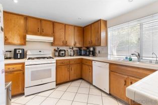 , 6716 Carobwood way, Riverside, CA 92506 - 4