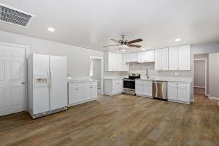 Single Family Residence, 131 Brandon rd, Fallbrook, CA 92028 - 5