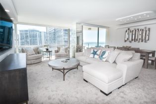 , 1730 Avenida Del Mundo, Coronado, CA 92118 - 3