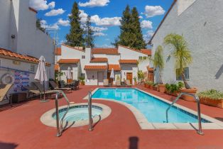 Condominium, 10926 Bluffside dr, Studio City, CA 91604 - 24