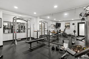 Condominium, 10926 Bluffside dr, Studio City, CA 91604 - 30