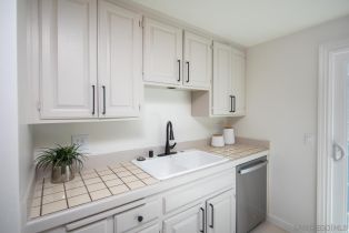 Condominium, 736 F ave, Coronado, CA 92118 - 18