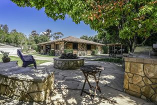 Single Family Residence, 5305 La Crescenta, Rancho Santa Fe, CA 92067 - 9