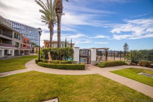 , 1020 Genter st, La Jolla, CA 92037 - 7