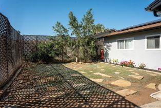 Single Family Residence, 13340 Miguel Garden way, Poway, CA 92064 - 33