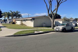 Single Family Residence, 3491 E Curry St, Long Beach, CA  Long Beach, CA 90805