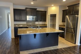 , 3737 Glen, Carlsbad, CA 92010 - 3