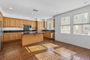 Condominium, 52 Honey Locust, Irvine, CA 92606 - 24