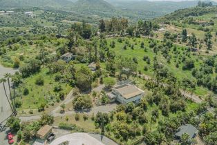 Single Family Residence, 11165 San Gabriel way, Valley Center, CA 92082 - 5