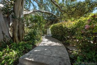 Condominium, 8585 Via Mallorca, La Jolla, CA 92037 - 32