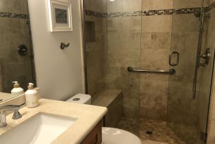 , 7550 Eads ave, La Jolla, CA 92037 - 4