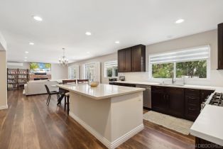 Single Family Residence, 7027 Alicante rd, Carlsbad, CA 92009 - 4