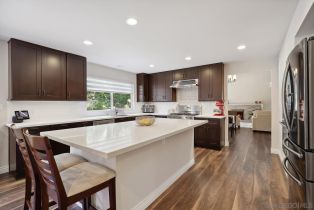 Single Family Residence, 7027 Alicante rd, Carlsbad, CA 92009 - 5