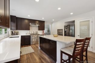 Single Family Residence, 7027 Alicante rd, Carlsbad, CA 92009 - 6