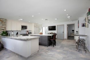 Condominium, 100 Coast, La Jolla, CA 92037 - 12