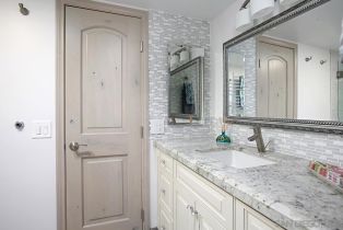 Condominium, 100 Coast, La Jolla, CA 92037 - 18