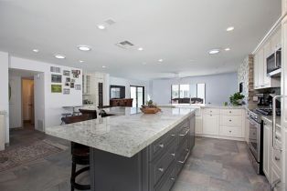 Condominium, 100 Coast, La Jolla, CA 92037 - 9