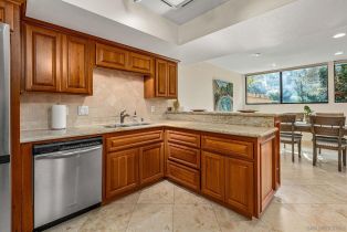 , 2420 Torrey Pines rd, La Jolla, CA 92037 - 7