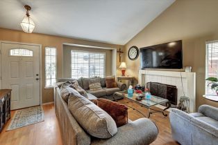 Single Family Residence, 40098 Avenida Venida, Murrieta, CA  Murrieta, CA 92562