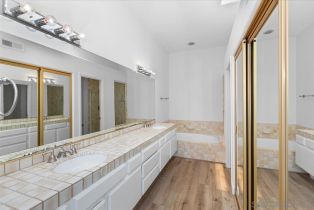 Condominium, 8585 Via Mallorca, La Jolla, CA 92037 - 23