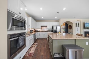 Single Family Residence, 35385 Summerholly ln, Murrieta, CA 92563 - 19