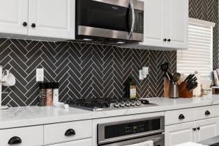 Single Family Residence, 411 Calabrese st, Fallbrook, CA 92028 - 9