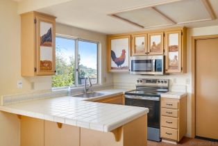 Single Family Residence, 27301 Rowel ct, Valley Center, CA 92082 - 4