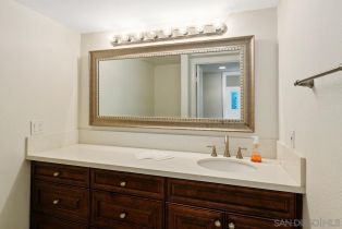 , 2097 Caminito Capa, La Jolla, CA 92037 - 16