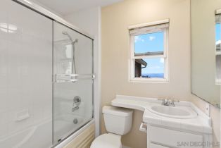 , 2097 Caminito Capa, La Jolla, CA 92037 - 25